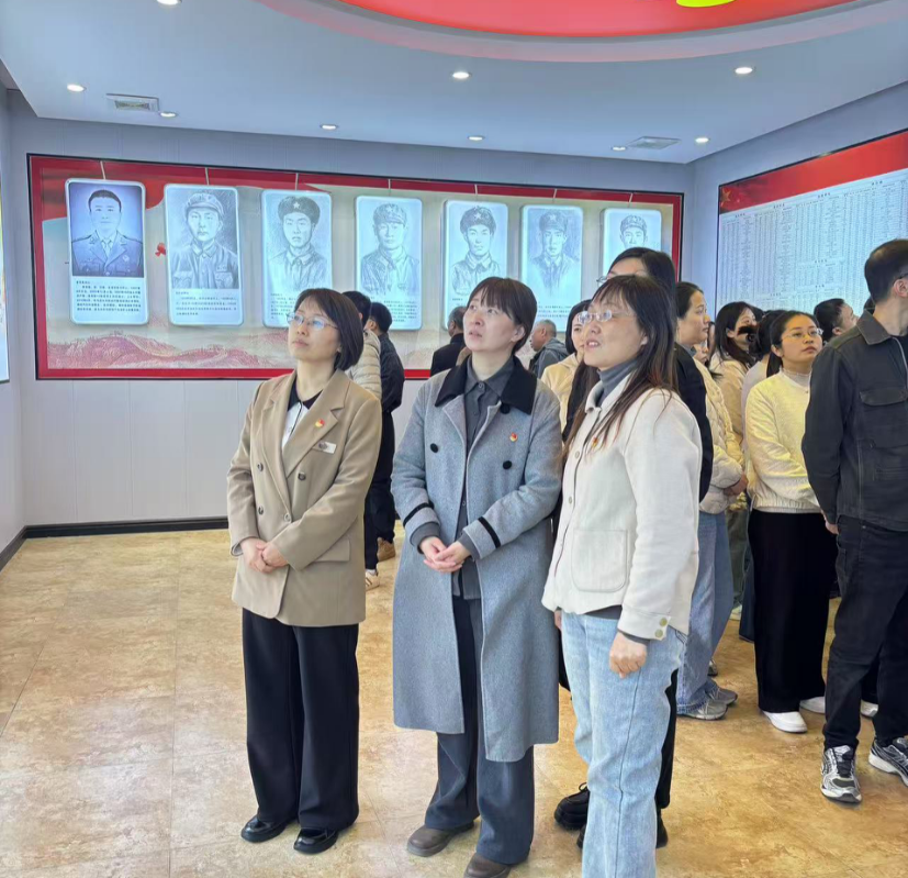 4.3郑好好铭记历史 砥砺前行——温县审计局赴烈士陵园开展祭扫活动394.png